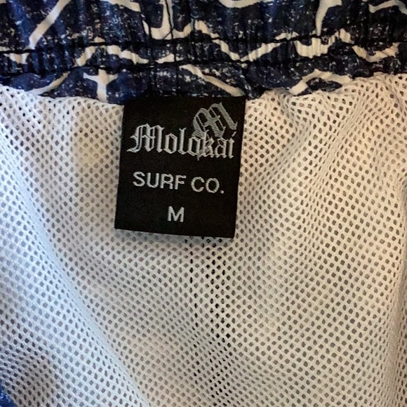Molokai swim trunks, size Medium, new condition. - Picture 3 of 6